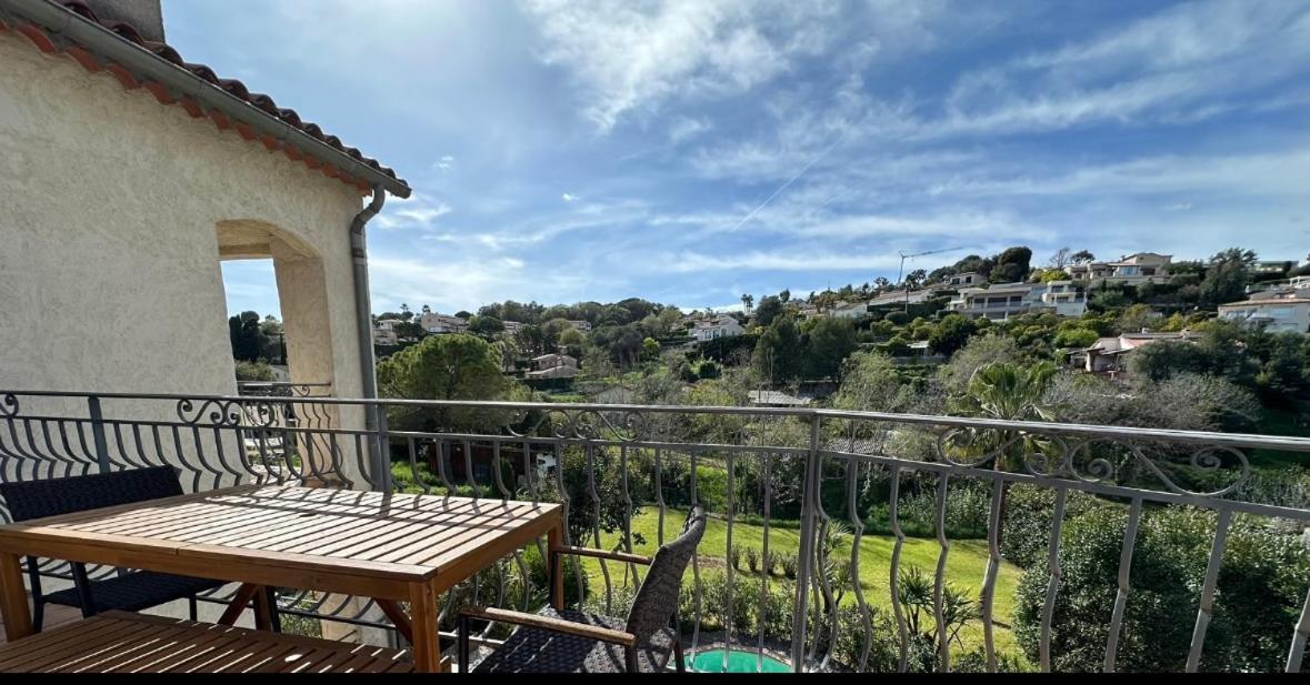 Villa Constance 3 Antibes - Spacieux Logement En Dernier Etage Ngoại thất bức ảnh